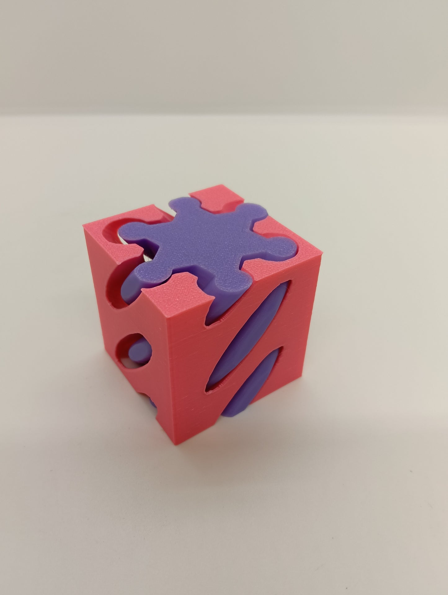 colores brillantes y llamativos, configura los colores que más te guste, personaliza tu cubo deslizante para que sea único