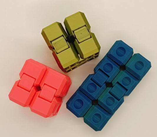 Cubo de Fidget DEDITOS